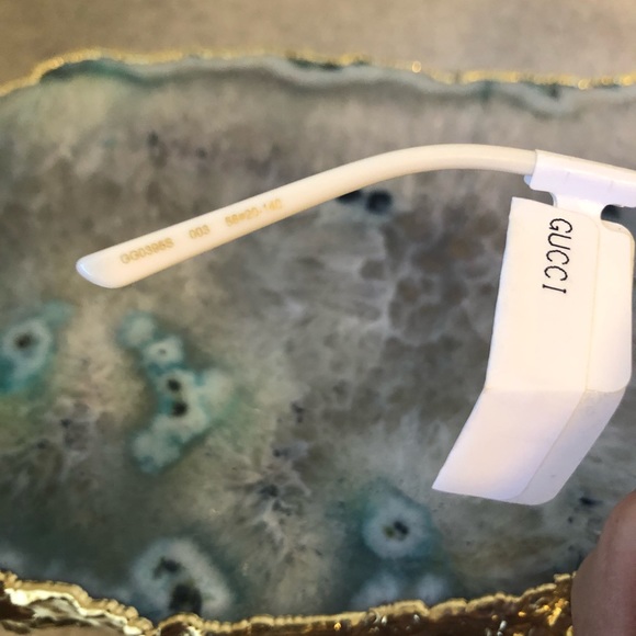 ✨❤️💚 Stunning Gucci Sunglasses 💚❤️✨ - Picture 5 of 6
